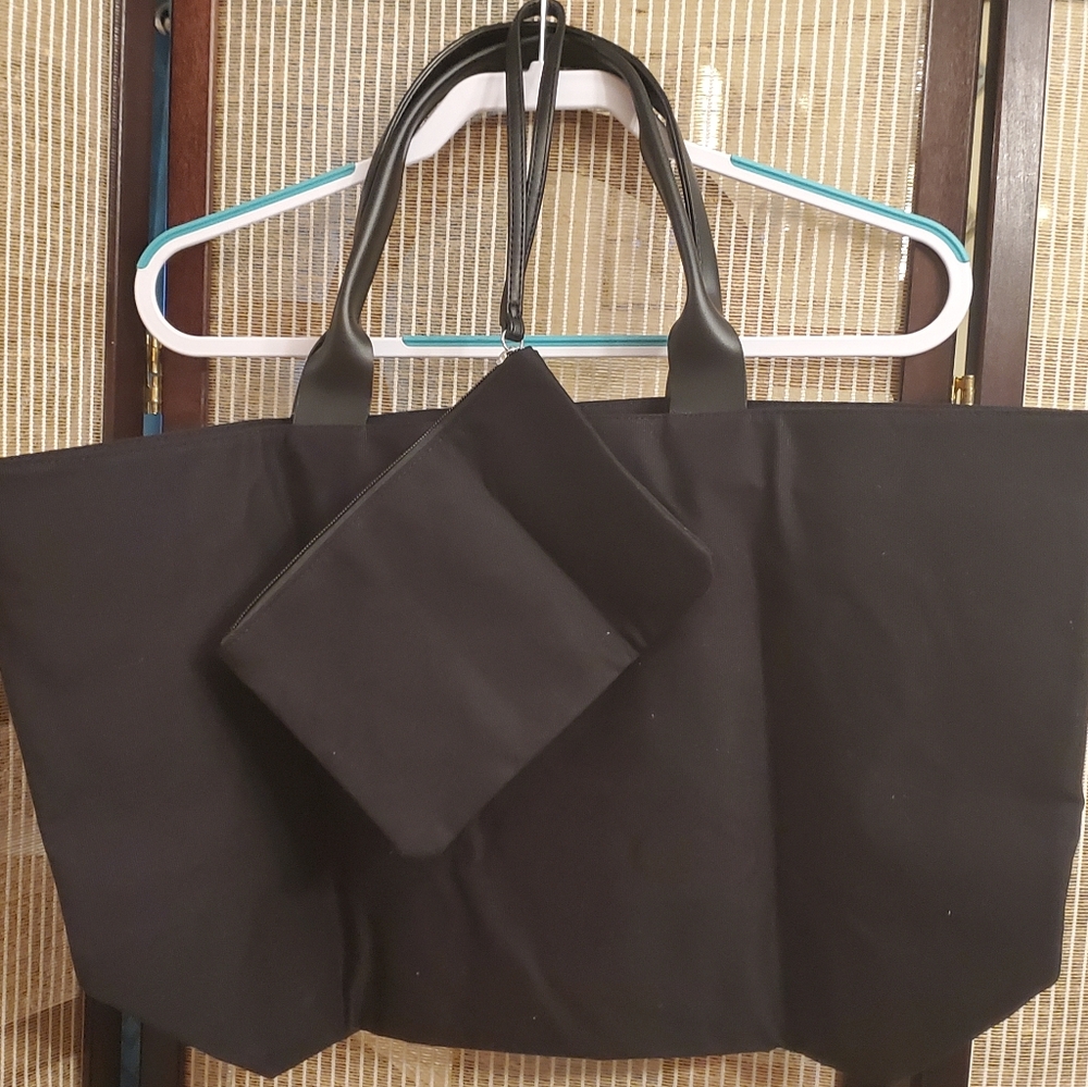 Victoria's Secret Seqin Tote - Picture 4 of 8